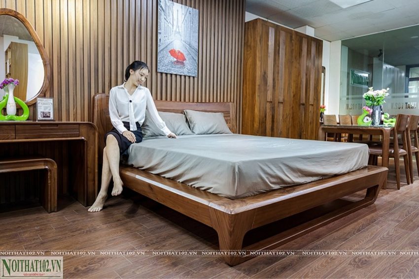 giuong go oc cho kieu nhat chan quy